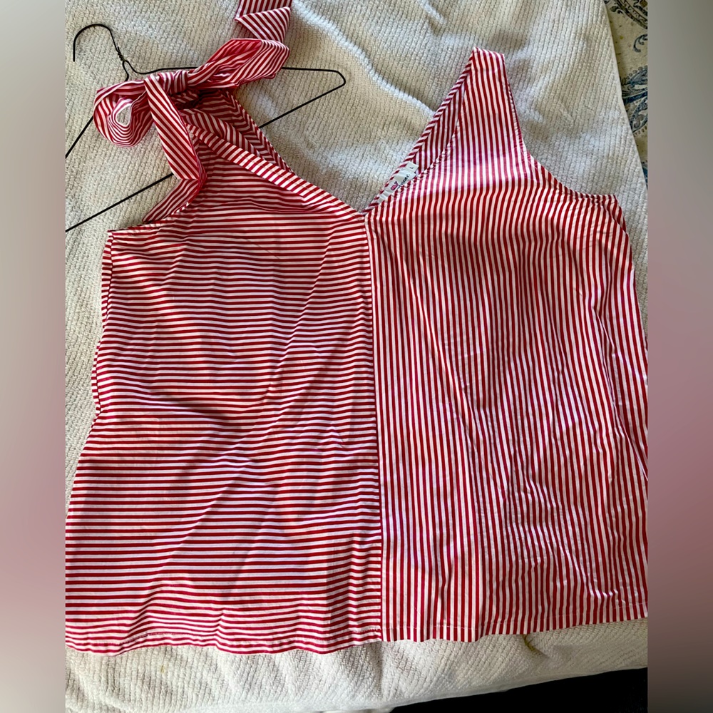 GUC Vineyard Vines Red Striped Blouse Size Large